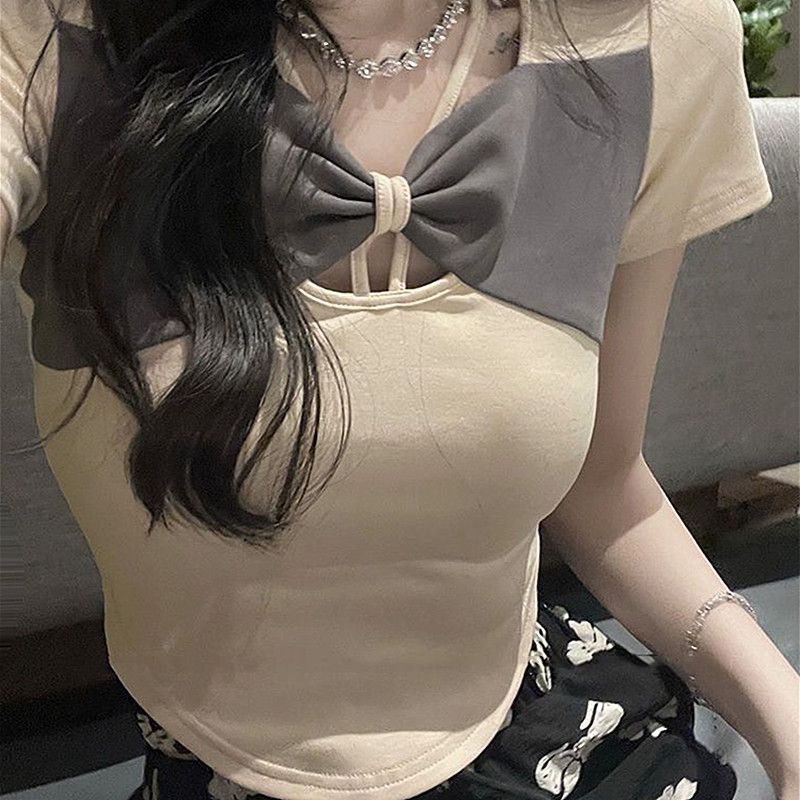 

Sexy V-neck Short Sleeve T-Shirt Female 2025 Summer Stylish Niche Style Pure Desire Wind Sweet Sexy Asymmetrical Short Tops Apricot color L (47.50 kg-52.50 kg