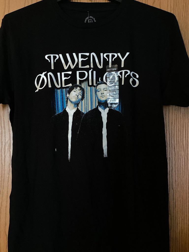 Twenty One Pilots - Black Shirt Showing Image Of Band Members - NWT - XL