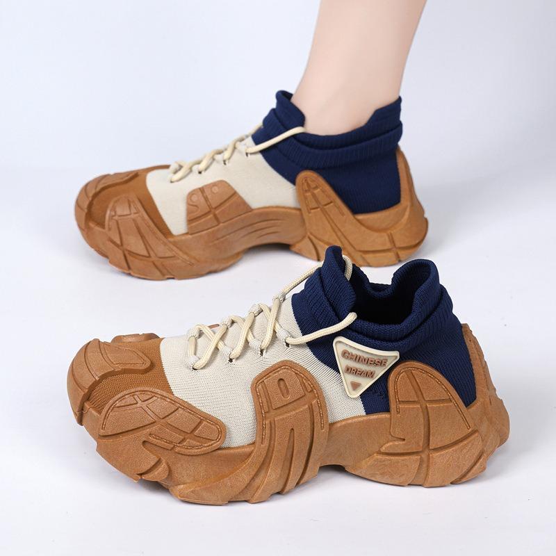 Men's shoes new thick-soled lightweight fly-woven socks casual shoes youth fashion couple sports shoes