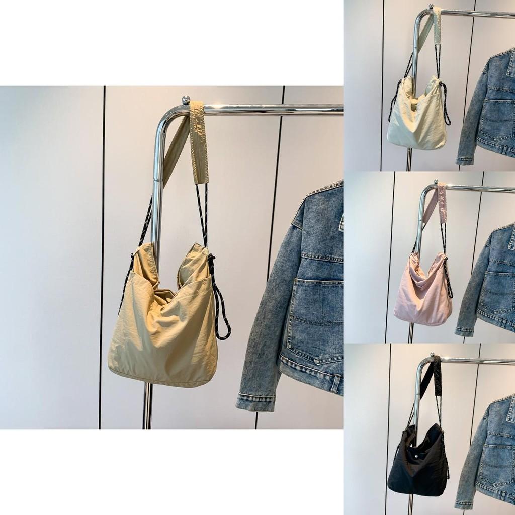 Trendy Large Capacity Canvas Tote Bag For Women With Stylish Street Fashion Design