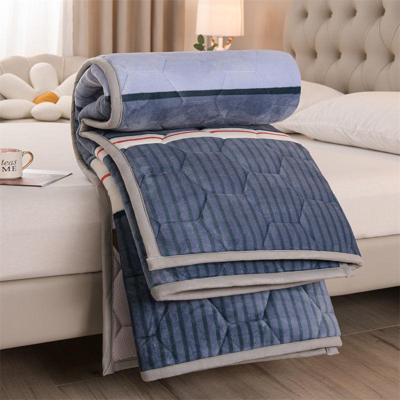 Warm Milk Velvet Mattress Twin Queen King Size Comfortable Soft Foldable Tatami Mattress Winter Single Double