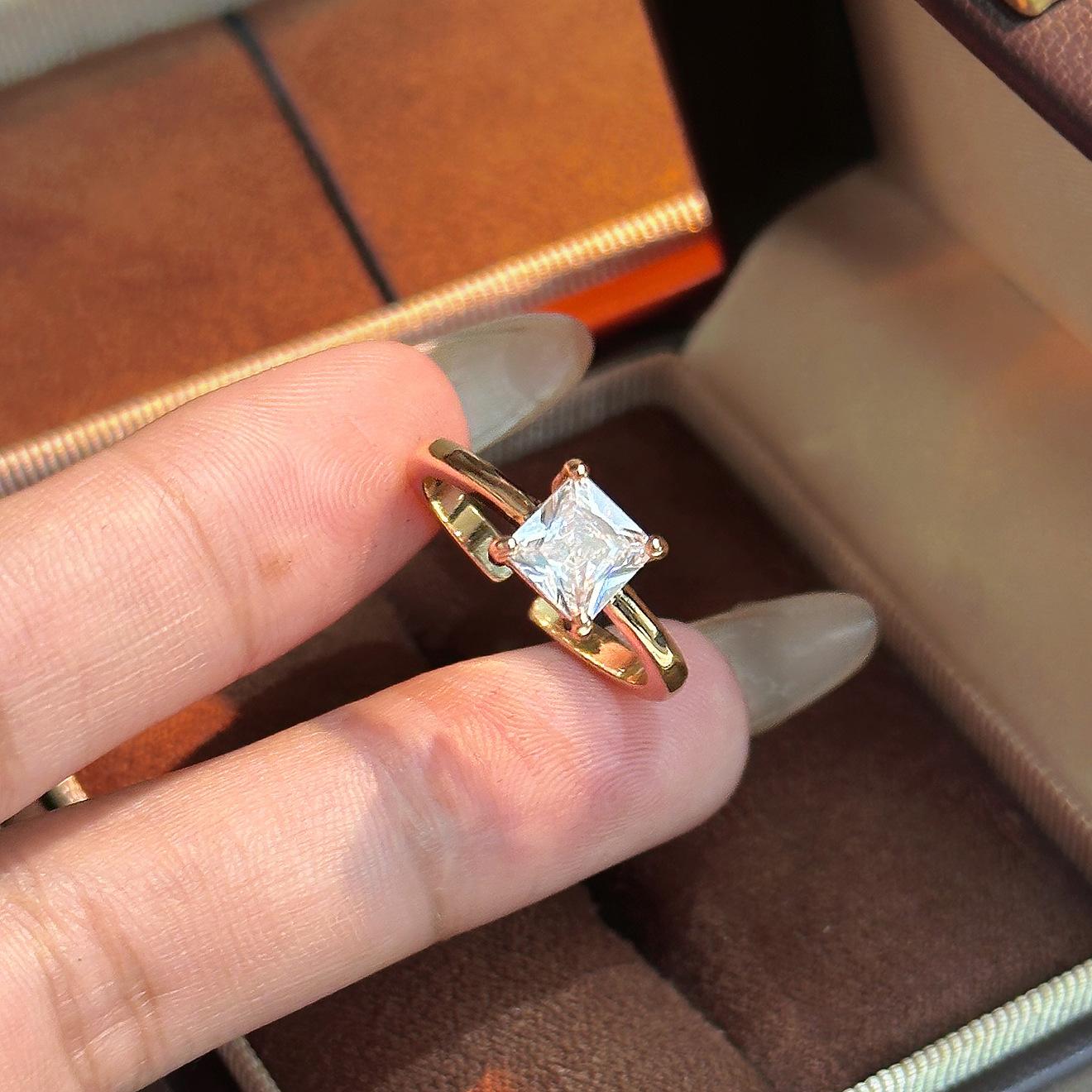 Популярное в Xiaohongshu, в стиле инстаграм, с легкой инкрустацией, имитация квадратного бриллианта на четырех лапках, кольцо-принцесса, кольцо-аксессуар для свадебной церемонии