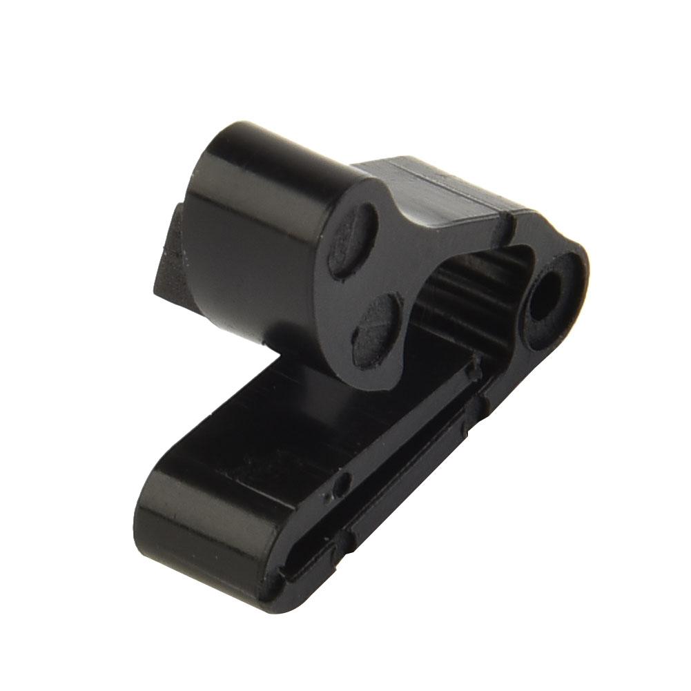 For LAND Rover For DISCOVERY 2 Fuel Flap Latch Retaining Clip BPX700010 Direct Replacement Made of ABS Material