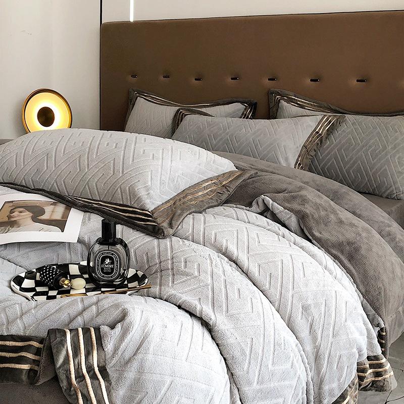 Kategoria zimowa A Mąka Mleczna Zestaw czterech sztuk Wysokiej klasy dwustronna mąka zagęszczony kołnierz Coral Mąka Kołdra Okładka