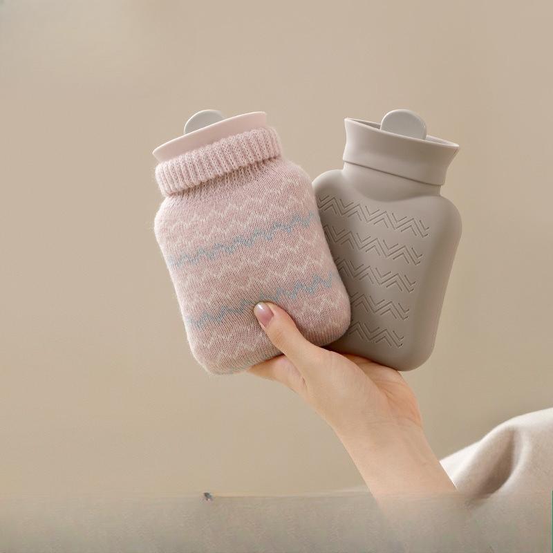 Household Hot Water Bag, Explosion-proof Small Hand Warmer, Portable Hot Compress for Girls, Simple Silicone Hot Water Bag