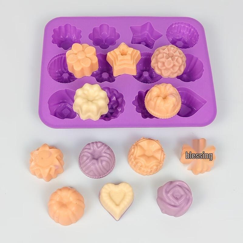 12-Hole Small Flower Silicone Mold