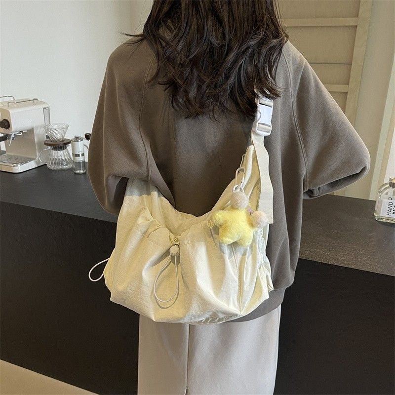 

Сумка Женская На Плечо Студенческая Нишевый Стиль Сумка Кроссбоди Creamy-white-with yellow star pendant