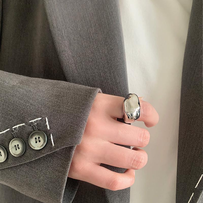 New Irregular Exaggerated Ring Female Niche Design Personalized Fashion Ring, Titanium Steel Electroplated Jewelry