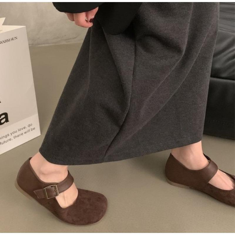 Fashion New Style Shallow Mouthed Flat Sole Single Shoe for Women Spring and Autumn Soft Sole Bean Shoes Round Toe Retro Mary Jane Shoes