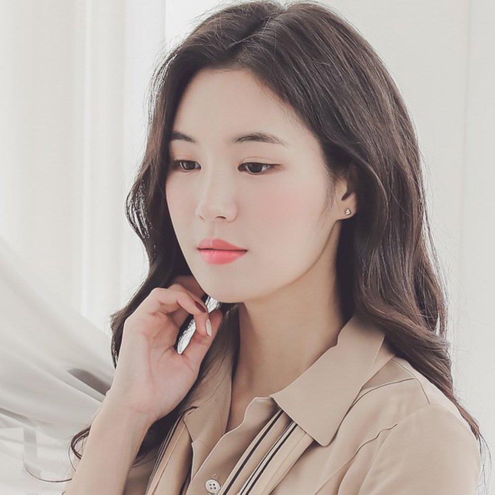 J.Lauren 11G0179 10K Gold Mini Heart Earrings