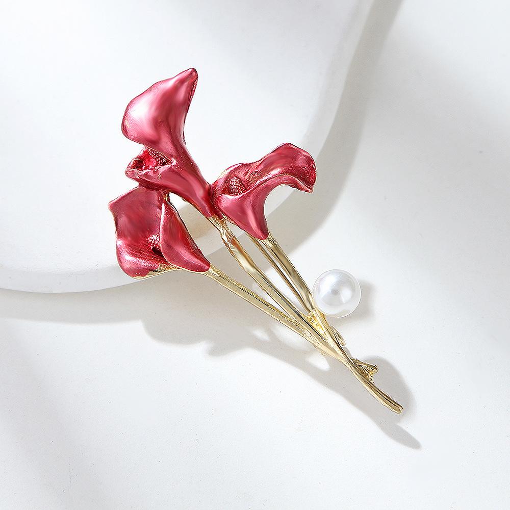Elegant Calla Lily Brooch Handmade Enamel with Zirconium Plant Corsage Light Luxury Temperament High-grade Pin Accessories