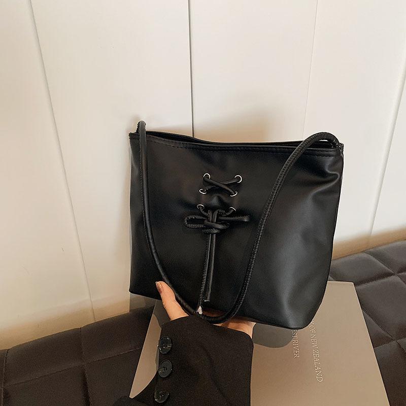 

Niche Design Модная сумка-ведро для женщин Летняя повседневная сумка через плечо в корейском стиле с бантом из фактуры для женщин