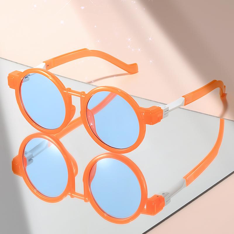 New Retro Small Round Frame Hip-hop Sunglasses for Travel and Party Outfits, Paired with Street Photography Sunglasses