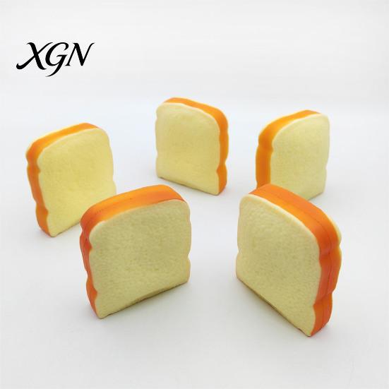 Portable Stress Toy 1/2Pcs Simulated Toast Relief Toy, Sliced Bread Squeeze Sensory Soft Stretchy Fake Food Fidget for Kids Teens Adults Desk