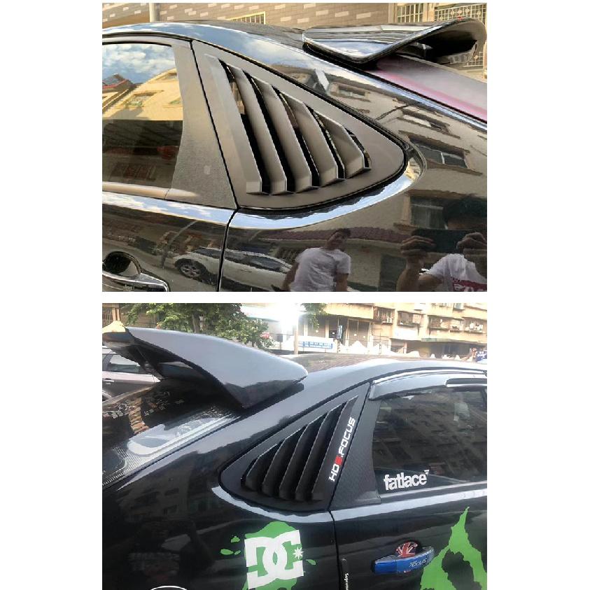 Triangle louver shark gill shaped rear window decorative window vent for Ford Focus MK2 2005-2013 hatchback 4D