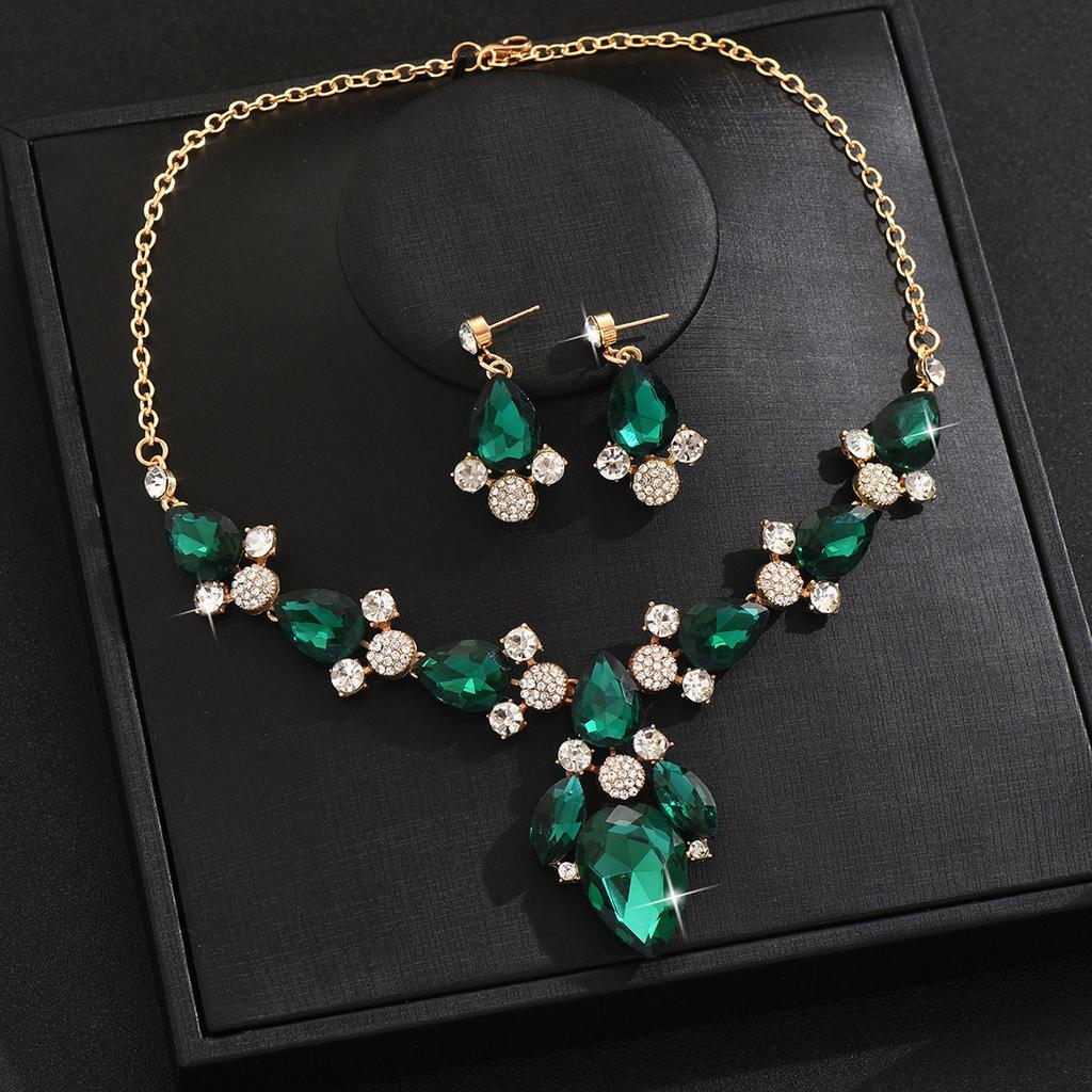 Slitinové galvanické pokovování Exagerovaný temperament Náhrdelník Náušnice Dvoudílná šperková sada
