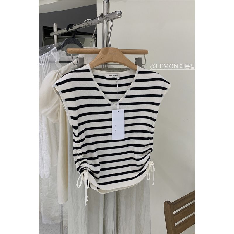 

Нежный стиль Летящие рукава Кулиска Ледяной шелк V-образный вырез Свитер Apricot striped One size