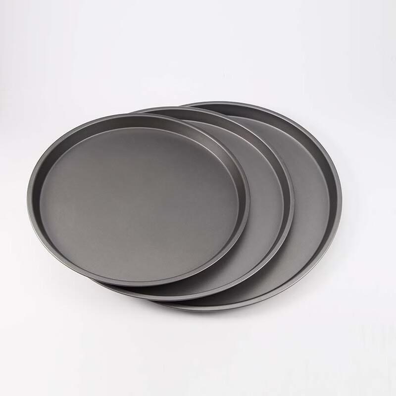 MDNG Round Carbon Steel Pizza Pans (3-Pack)