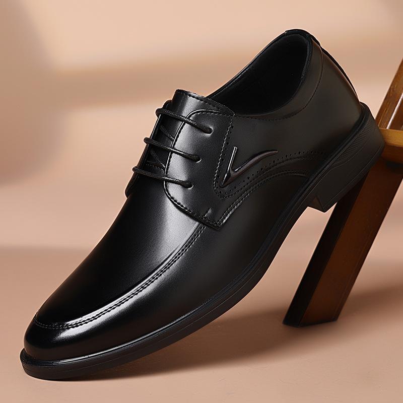 New Designer Dress Shoes for Men Solid Color Soft Sole Pointed Fashion Casual Shoes Male Spring Autumn Business Leather Shoe Man