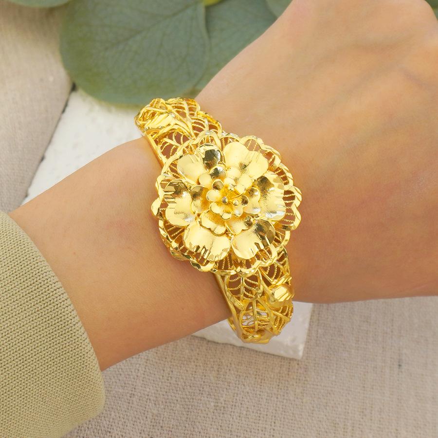 Exquisite Middle Eastern & African Copper Flower Bracelet - Arabic Luxury Charm for Ladies, Ideal Wedding & Banquet Gift