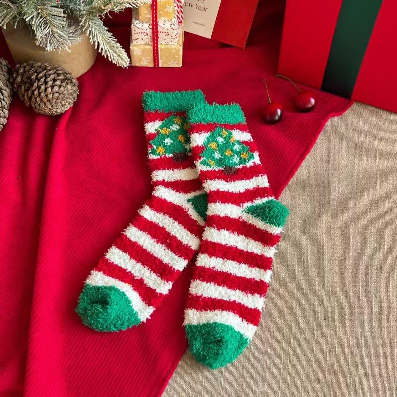 Coral fleece socks women's autumn and winter plush warm tube socks cartoon cute Christmas socks furry sleep socks women
