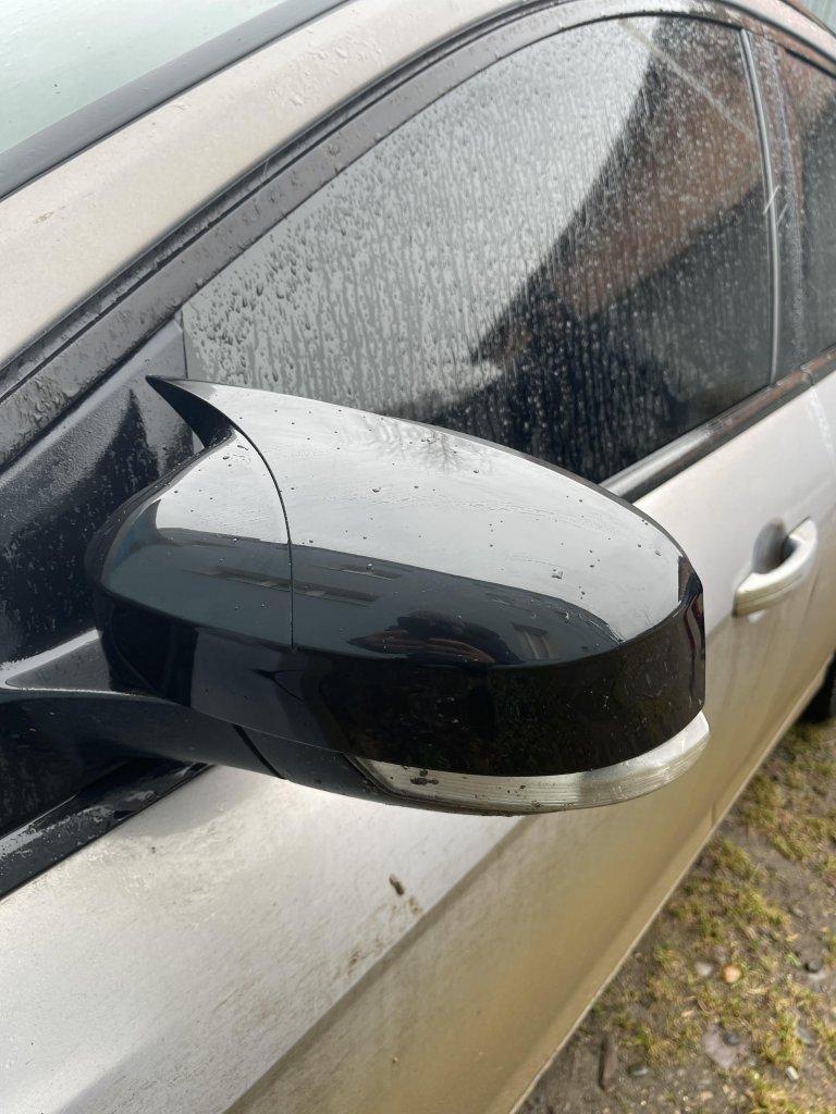 

Накладки на дзеркала BMW-style (2 шт) для Ford Focus II 2008-2011 рр.