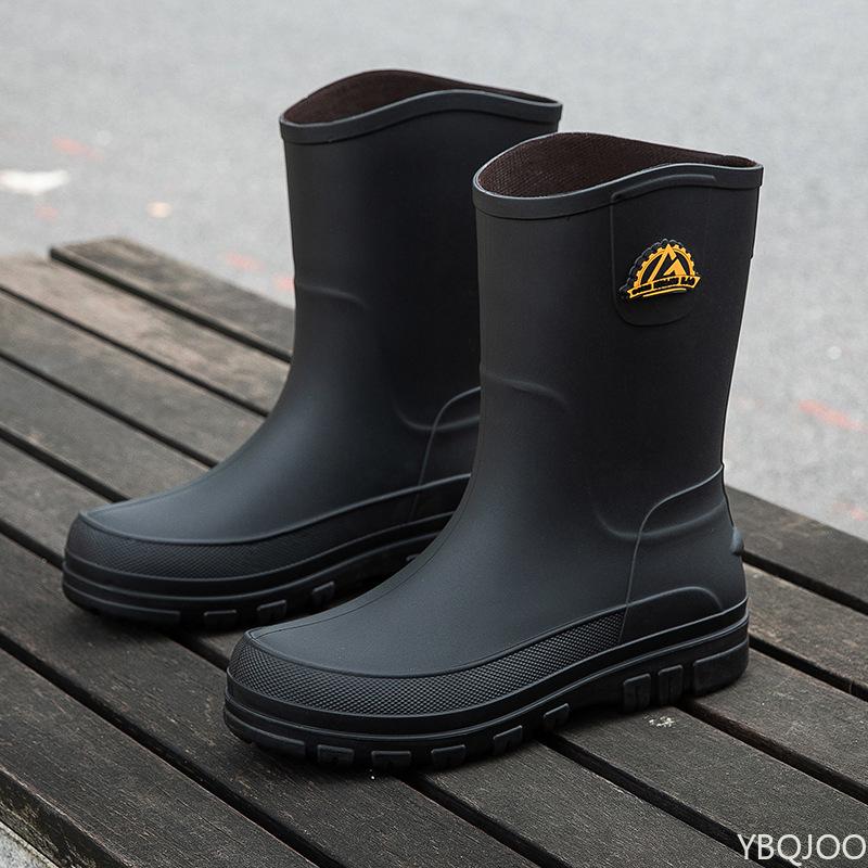 Oversized Four Seasons Fashion New One Piece Waterproof and Anti Slip Sole Men's Rain Boots Mid Tube Work Men's Rain Shoes