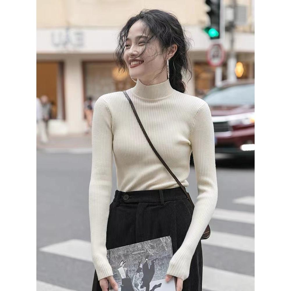 This Is A New, Stylish and Versatile Women's Autumn and Winter Sweater with A Semi-high Collar. It's A Long-sleeved Top