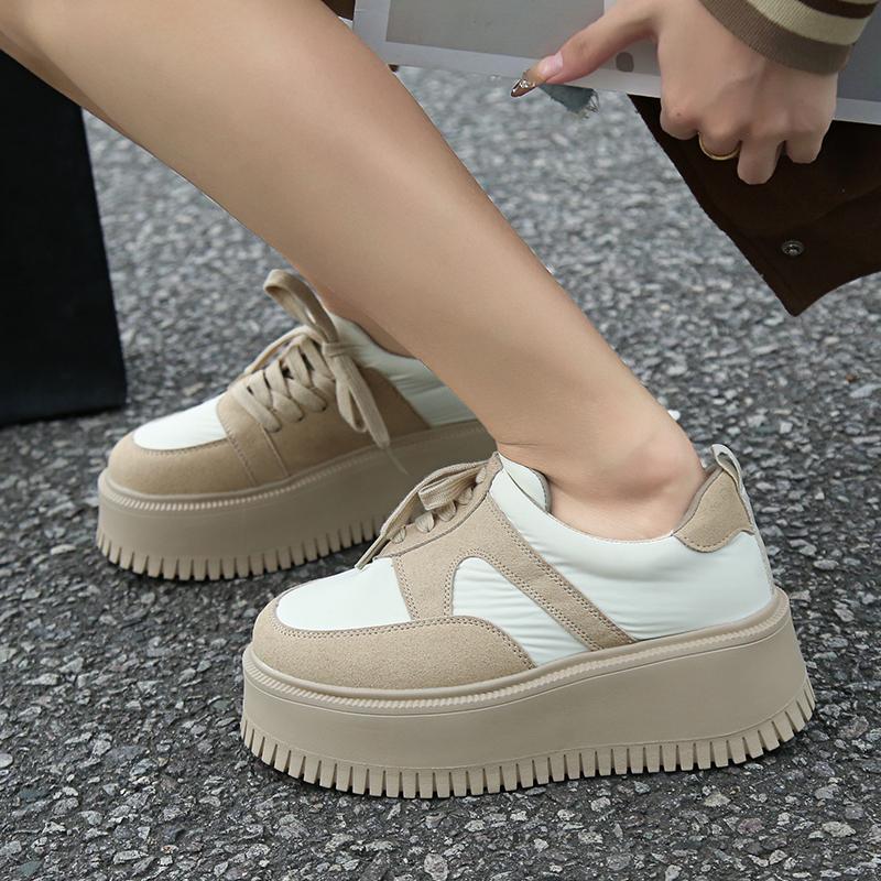 Niche Design Shoes 2024 New Thick Soled Versatile Board Shoes Casual Forest Style Trendy Fashion Women's Shoes