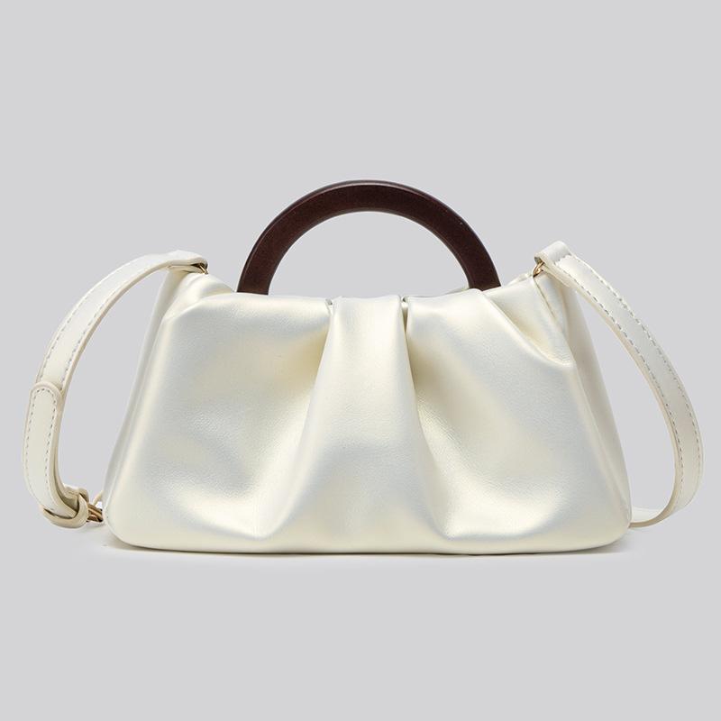 

Женская сумка однотонная 2025 лето новая сумка-облако модная сумка с мягкой поверхностью простая в иностранном стиле на плечо через плечо белый