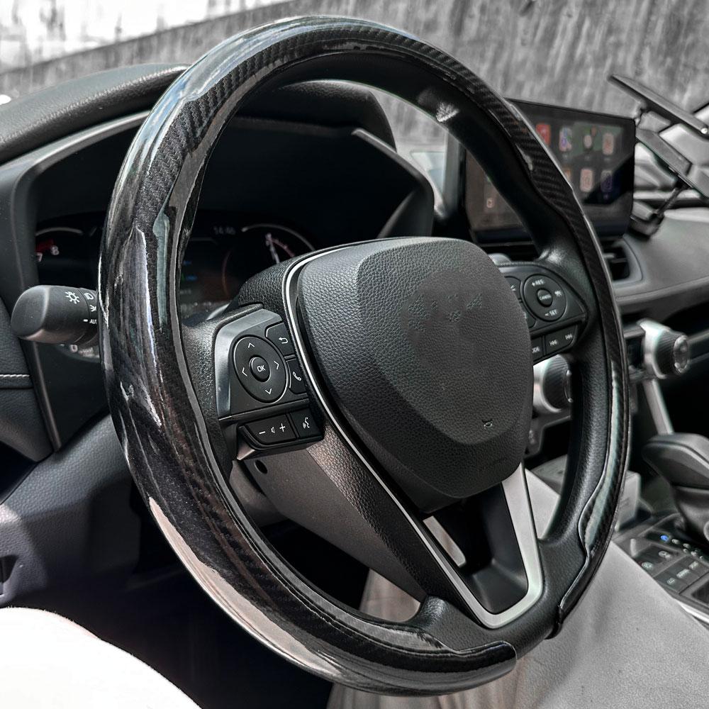2025 New Universal Non-slip Luster Luxury Carbon fiber Breathable Round Car Steering Wheel Cover Protector Auto Accessories