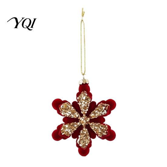 Seasonal Garland Door Decorations Flocked Christmas Ornaments with Gold Edging, Retro Red Velvet Hanging Holiday Tree Decoration, Elk Gingerbread Man