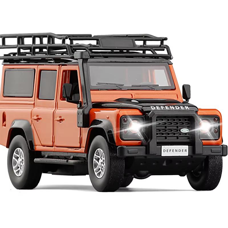 1:32 Land Rover Defender Alloy Car Model Diecasts & Toy Metal Off-Road Vehicles Car Model Simulation Sound Light Gift