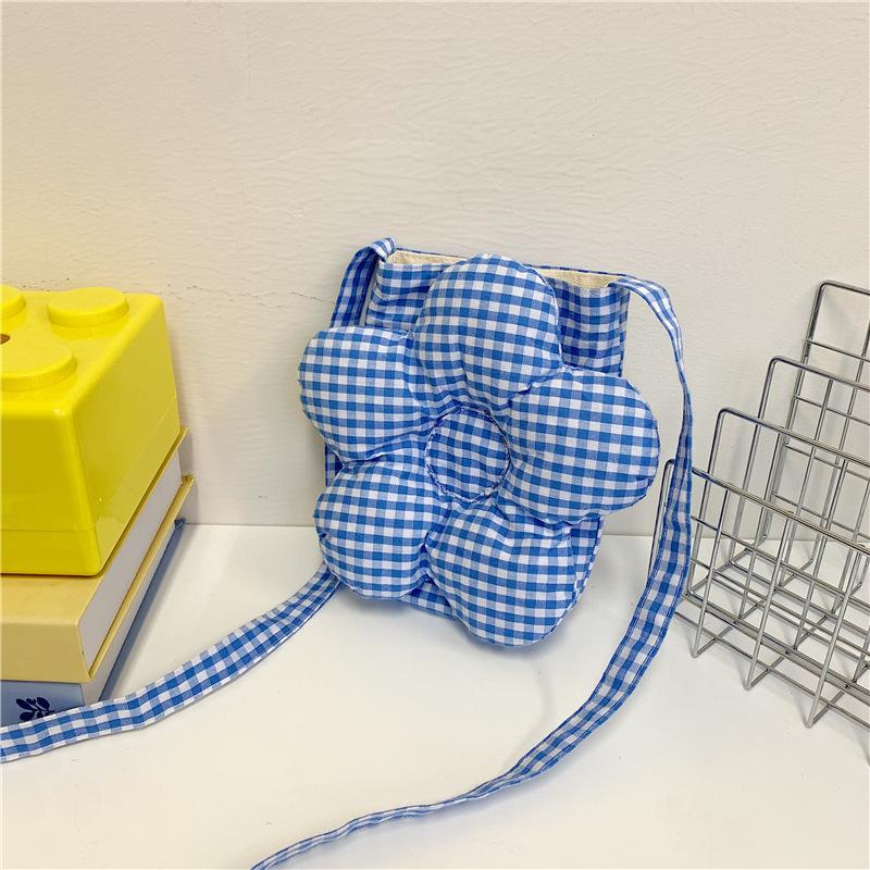 

Flower messenger small bag women s new summer fashion plaid mobile phone bag casual versatile commuter bag синій