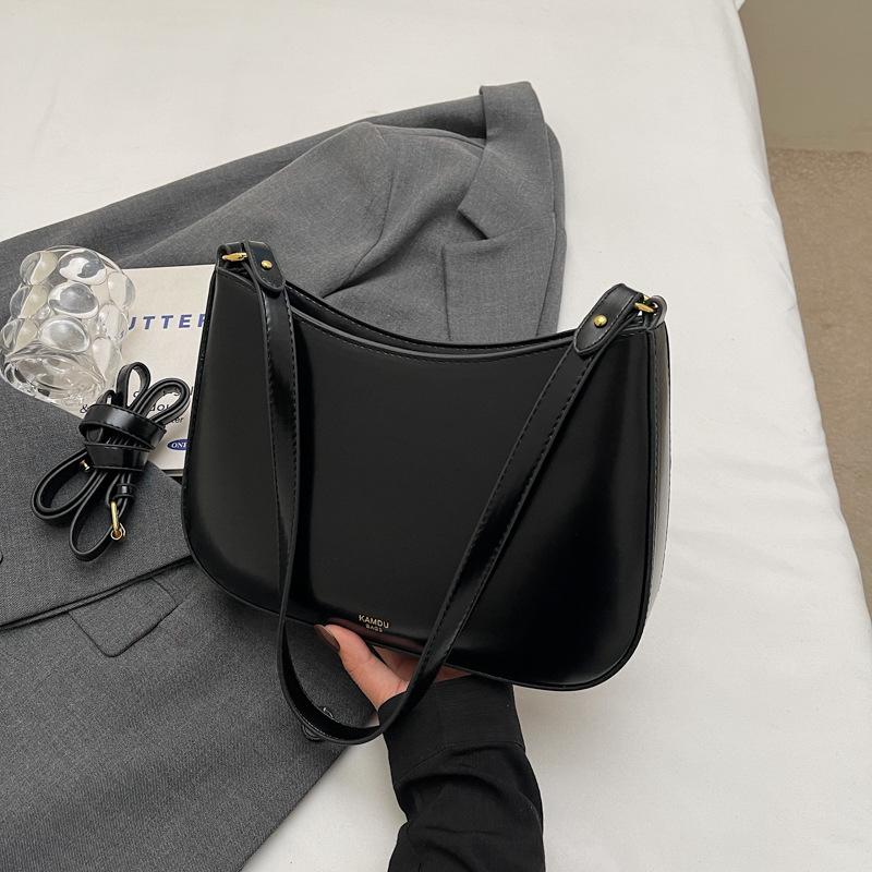 Underarm bag women's bag 2025 new niche design high sense spring and summer versatile explosion crossbody shoulder bucket bag