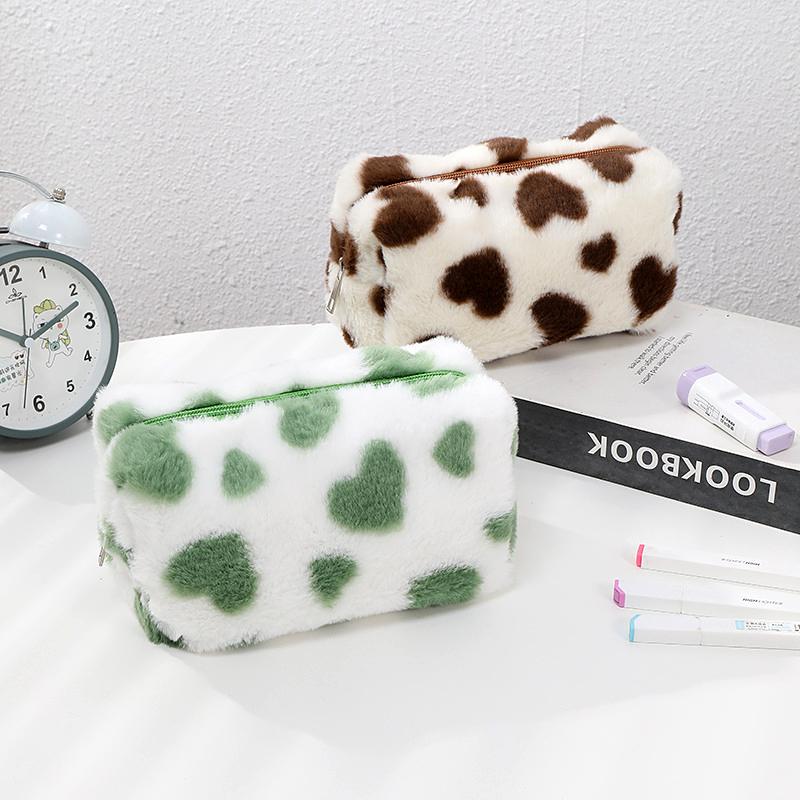 Cute Plush Cosmetic Bag Colored Love Pattern Makeup Organizer Storage Pouch Travel Portable Zipper Makeup Bag Large Pencil Case