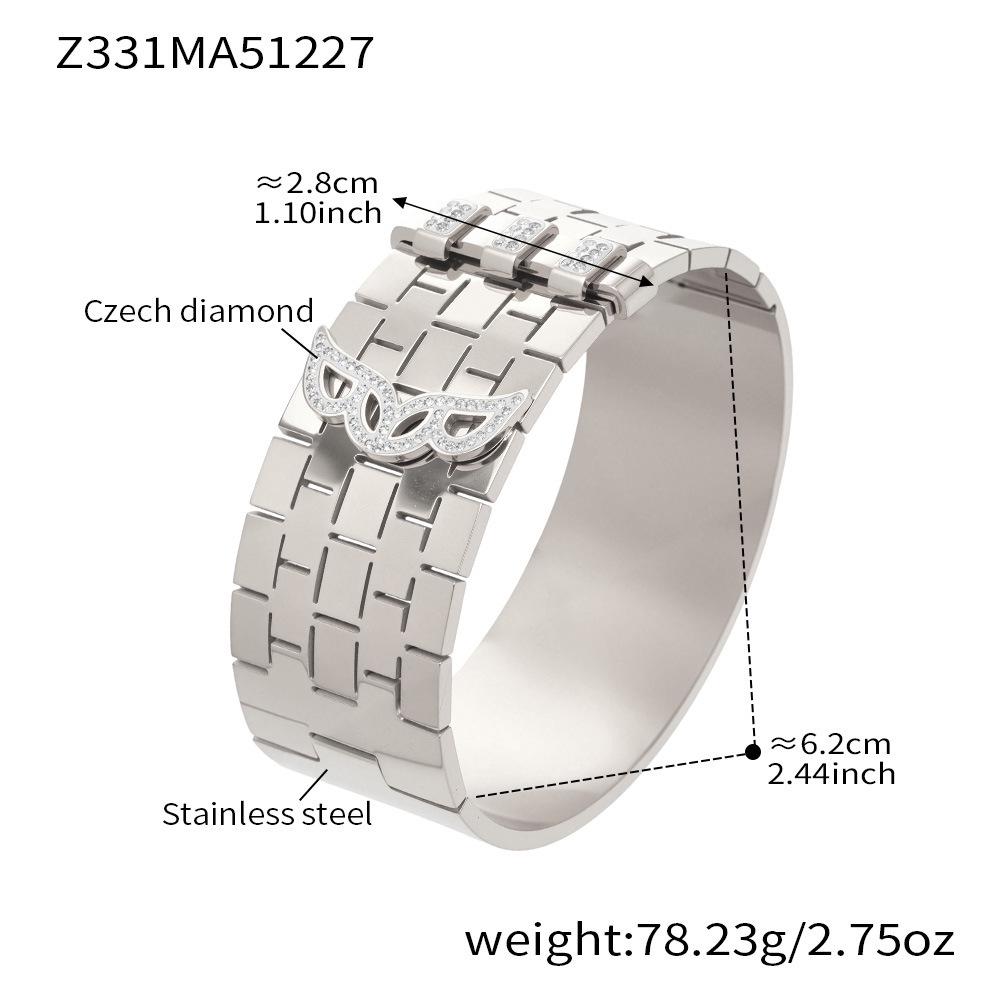 18K Gold Plated Honeycomb Pattern Stainless Steel Wide Bracelet with Zirconia Inlaid - European & American Fashion.