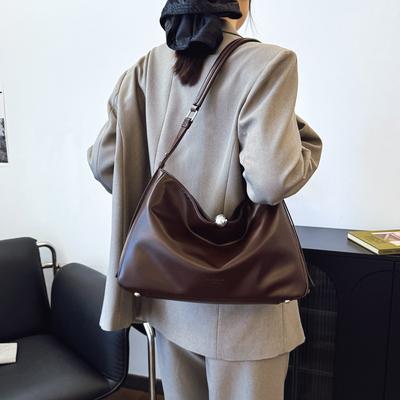 Popular Bag Women's Large-capacity New Retro Versatile Shoulder Messenger Tote Bag Bucket Bag