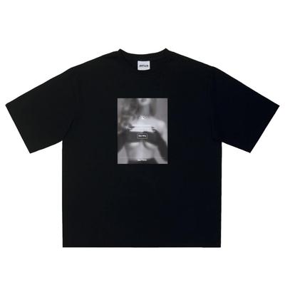 2025 Nova Camiseta Essencial de Algodão Unissex Estampa da Moda Macia Respirável Gola Redonda Moda Camisetas Masculinas e Femininas Uma Peça