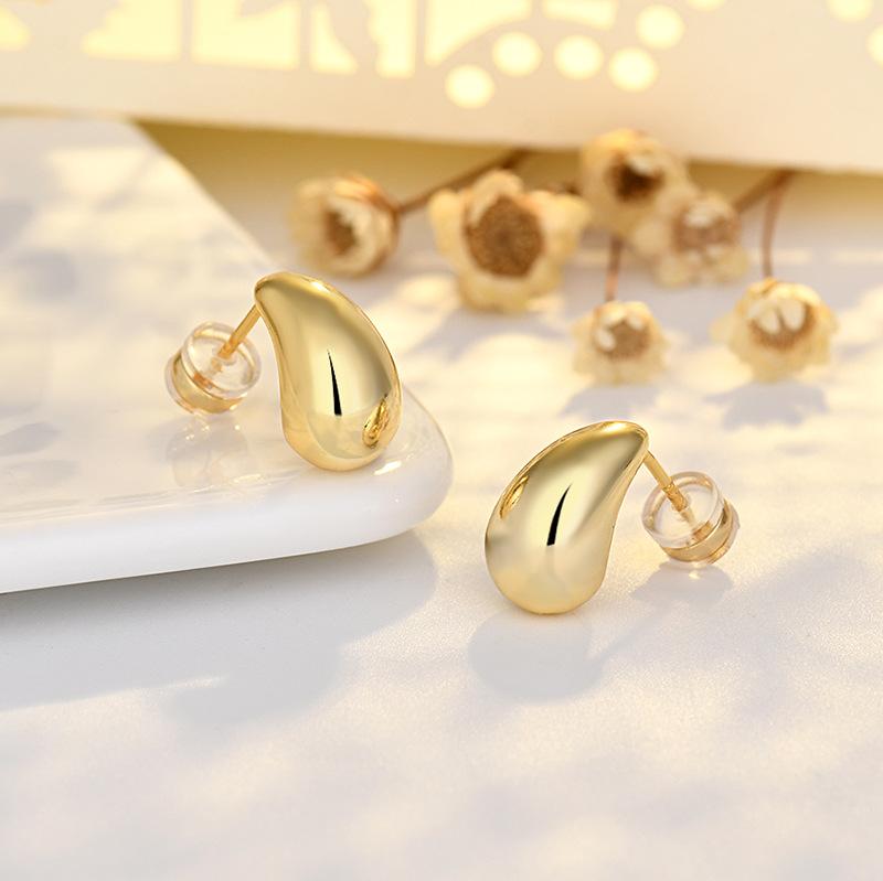 Small Earrings To Raise The Ear Female Personality Simple Cold Wind Earrings Advanced Sense of Jewelry Temperament Sweet Girl Cute Cat Earrings