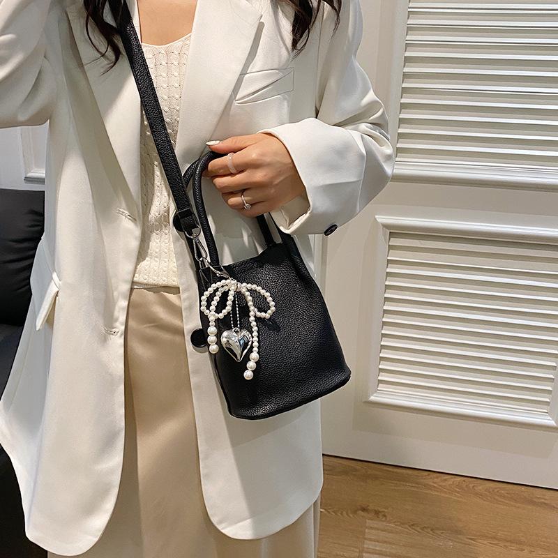 2025 New Sweet Bow Handbag Bag Female Senmeng Korean Version Chain Bucket Bag Messenger Bag Dinner Bag