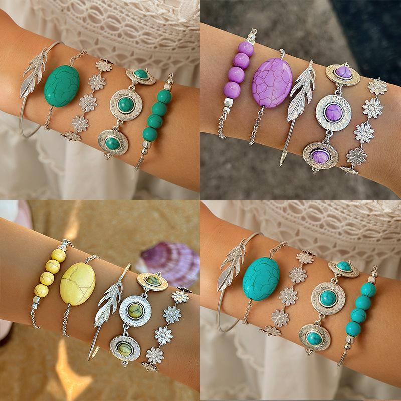 

Набор из 5 браслетов с цветами из бирюзы в стиле бохо