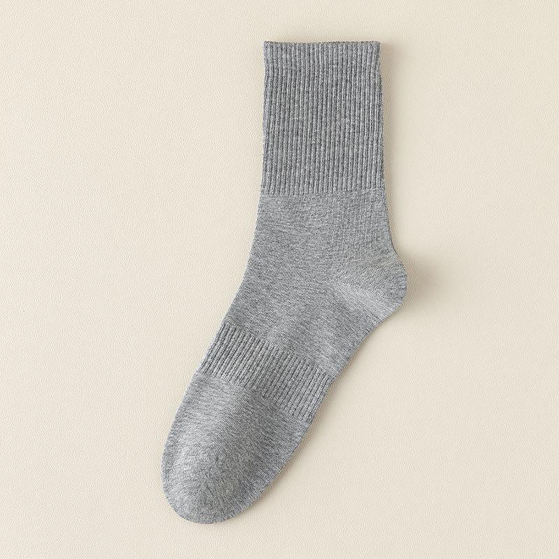 Men's Spring and Autumn Style All Match Sports Pure Color Wicking In The Tube Cotton Socks