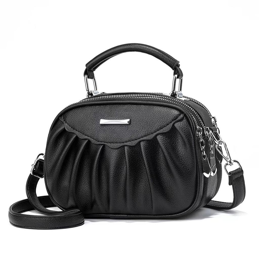 Trendy Hong Kong Portable Women's Sling Phone Bag Featuring Elegant Chain Details