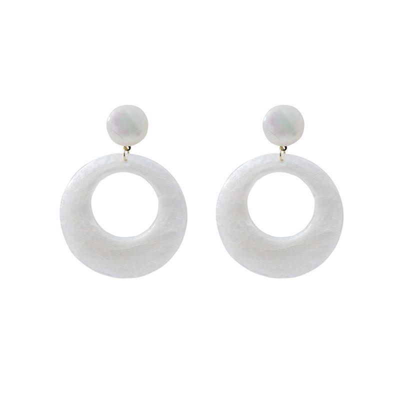 Hong Kong Style Retro White Smudged Earrings, Niche Cold Style High-End Earrings, Circle Hollow Earrings, Female