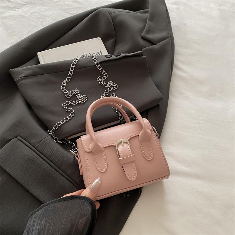 

High sense retro fashion women s bag 2025 spring new casual versatile handbag fresh trend messenger bag розовый