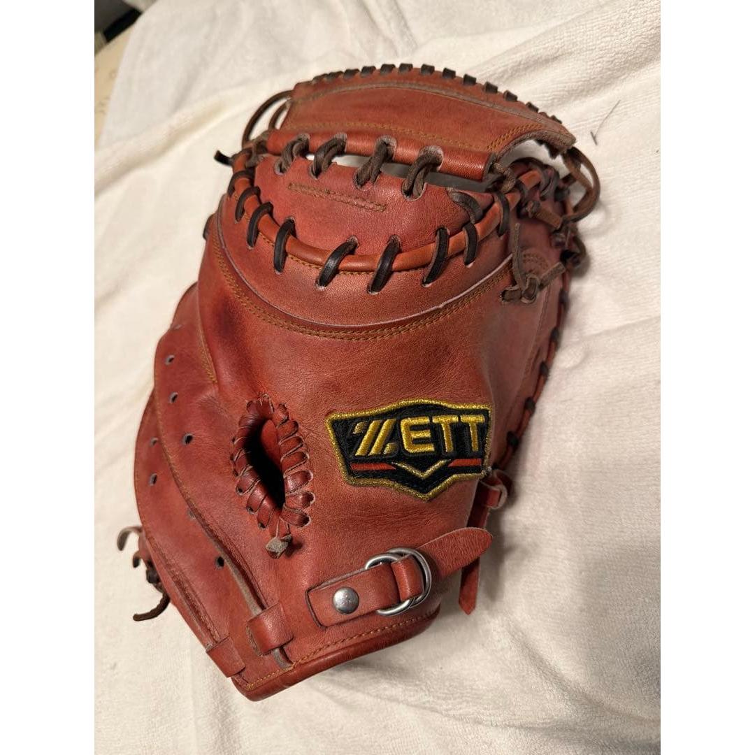 Used ZETT Hardball Catcher s Mitt