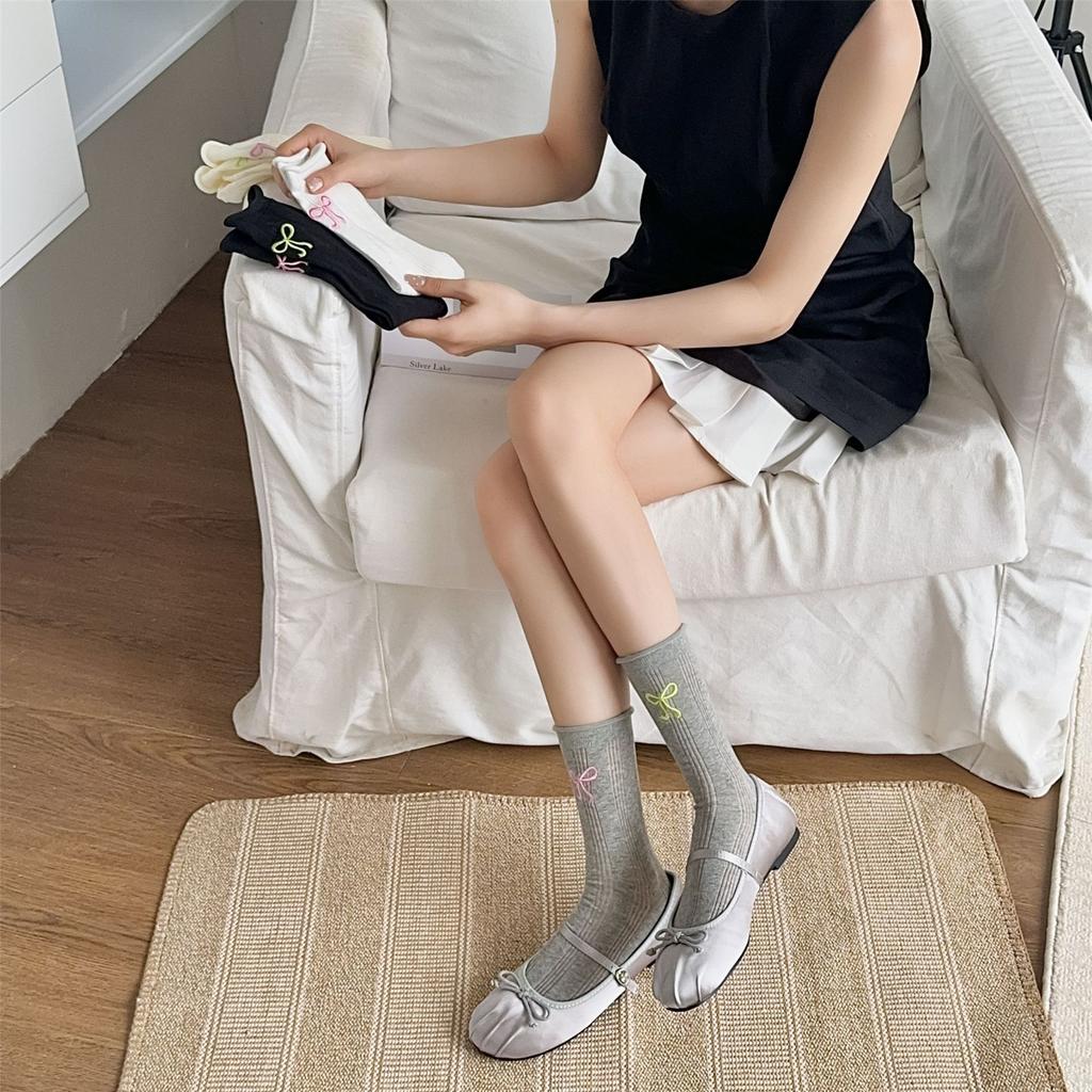 Sophisticated Ladies' Ankle Socks with Embroidery Colorful Bows Stretchable Cotton Fabric Middle Tube Calf Socks Hosiery