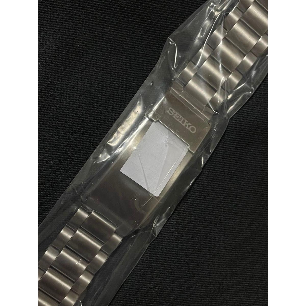 New and unused Seiko SEIKO SBDC213 etc. Genuine bracelet band Newly developed buckle