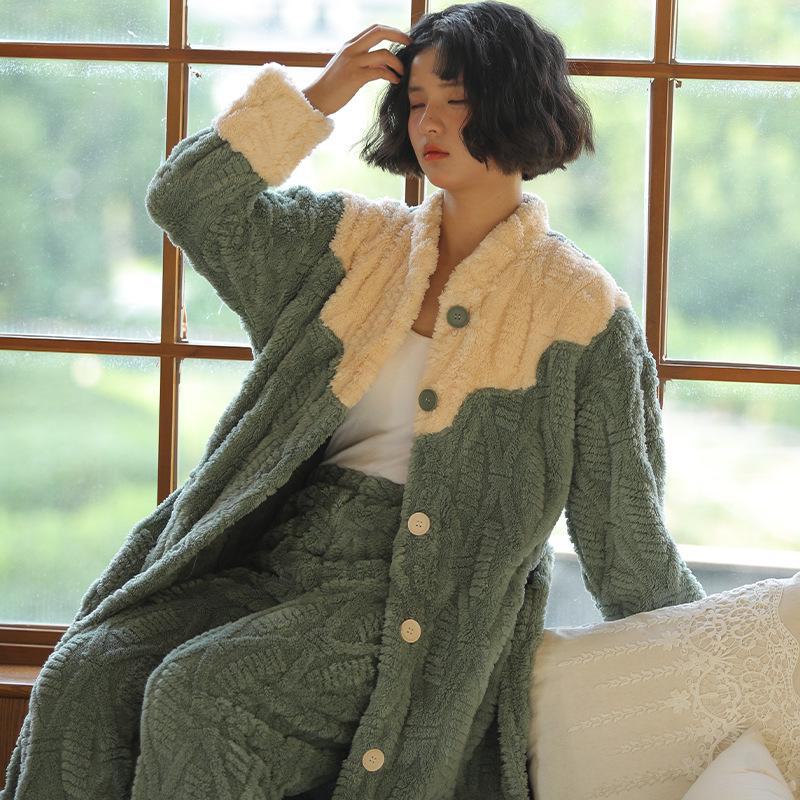 Checkered Jacquard Unisex Long Nightgown Cardigan Bathrobe - Cozy Cotton Velvet for Autumn/Winter